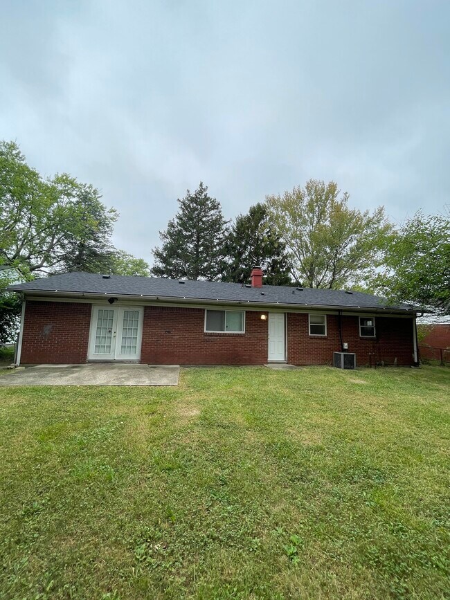 Building Photo - 3721 Breen Dr
