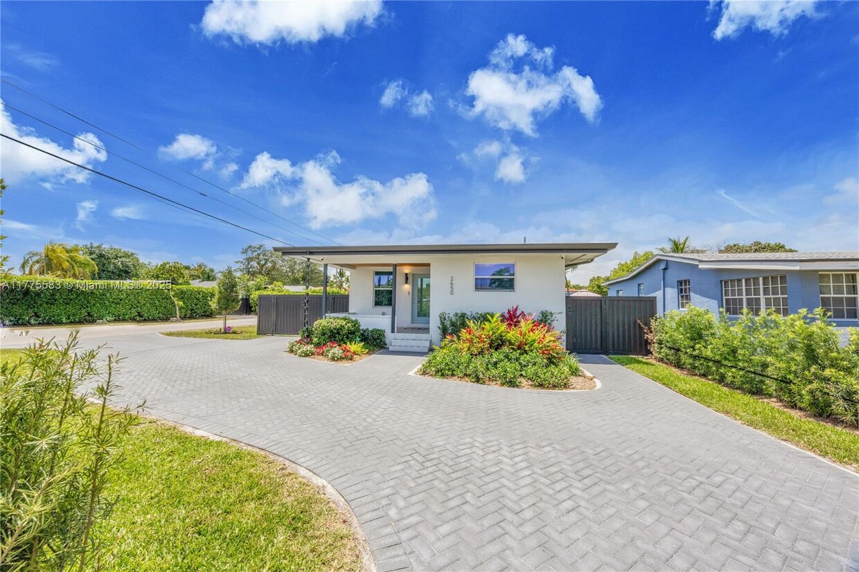 Foto principal - 2650 SW 65th Ave
