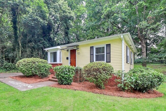 Building Photo - Charming 2BD/1BA Bungalow in Bradley Hills!