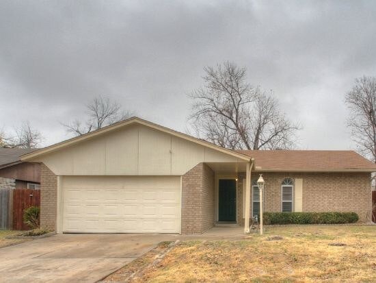 Foto principal - 12927 E 32nd St