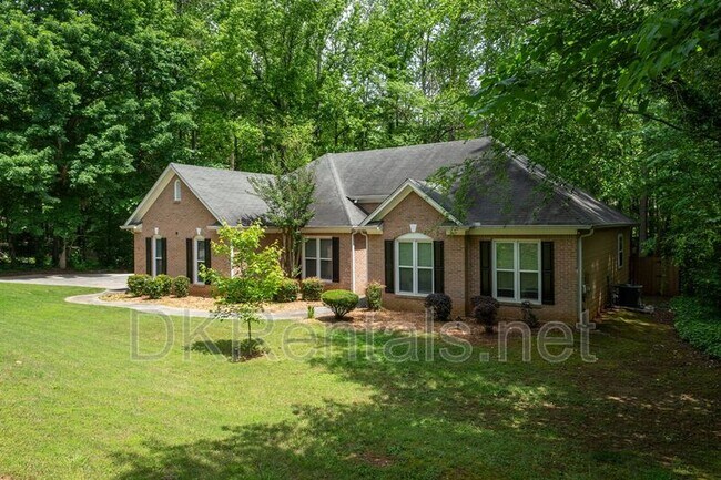 Building Photo - 1784 Brittany Chase NW