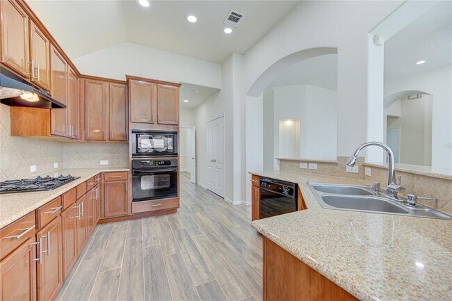 Building Photo - 12927 Briarpine Ct