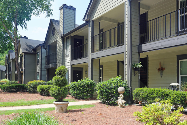 Exterior - Grand Highlands Apartments