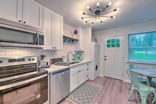 Foto del edificio - 3407 Coldstream Ln