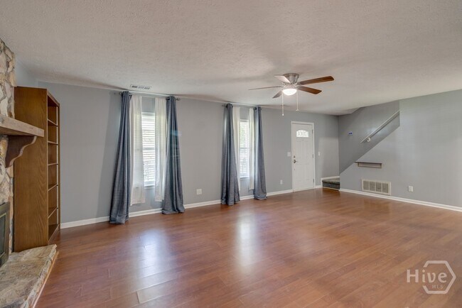 Building Photo - 949 Piercefield Dr