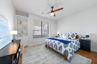 Building Photo - 4301 Vivian St