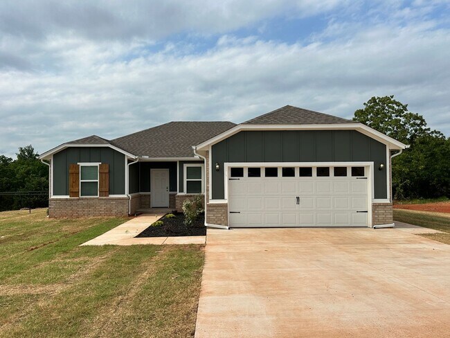 Foto del edificio - New Construction 3 bedroom, 2 bathroom on ...