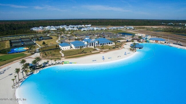 Building Photo - 307 Killarney Ave