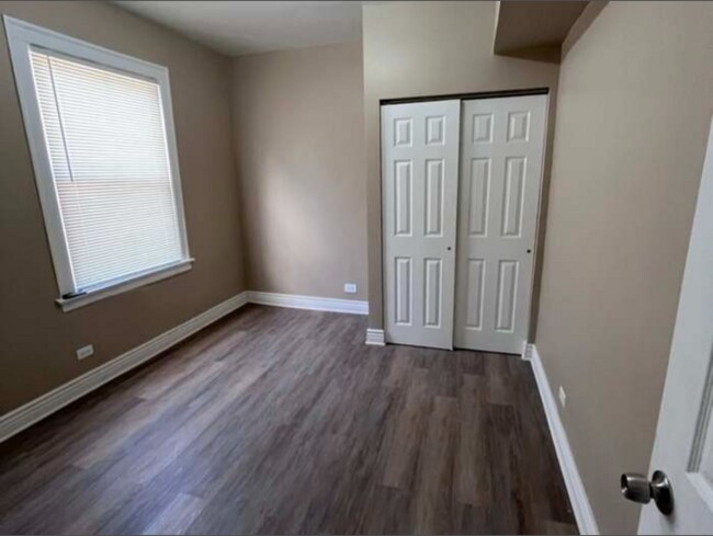 Foto del edificio - 5515 S Winchester Ave