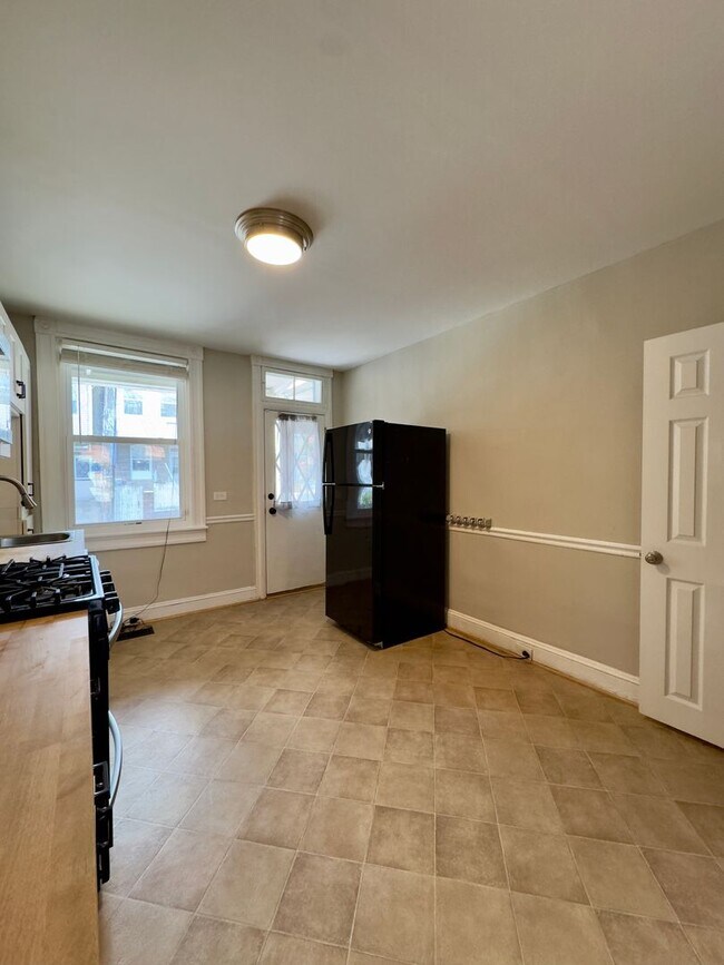 Foto del edificio - Charming 3 Bedroom/1.5 Bedroom Townhome in...