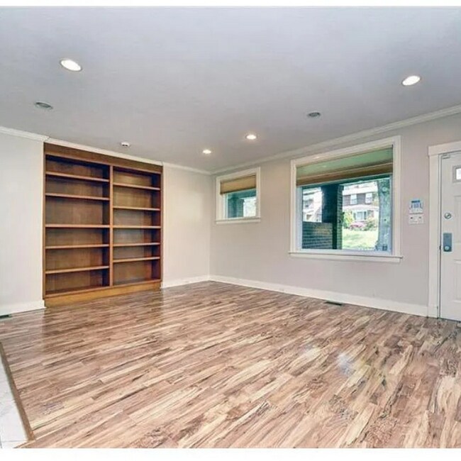 Foto del edificio - 5946 Phillips Ave