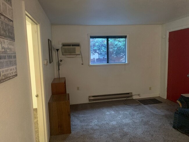 Building Photo - 1BED 1BATH Country Cabin with Mini-Split AC