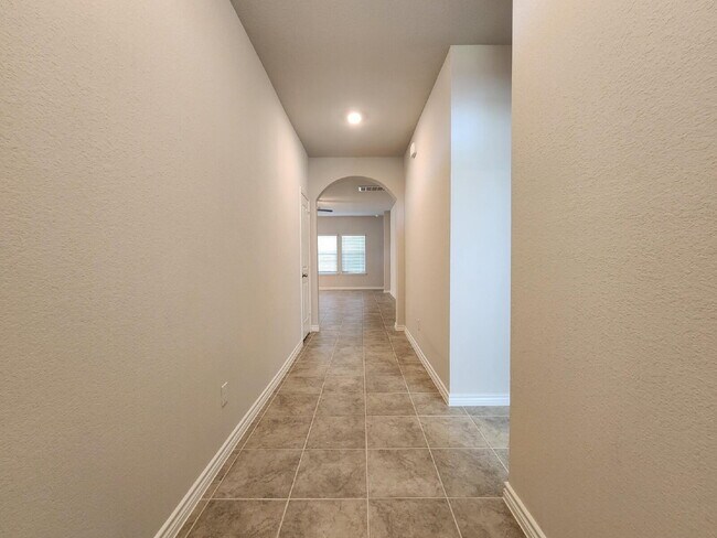 Building Photo - Bright & Beautiful 3-Bedroom Home in Three...