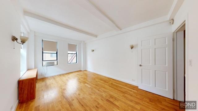 Building Photo - 2 bedroom in Manhattan NY 10016