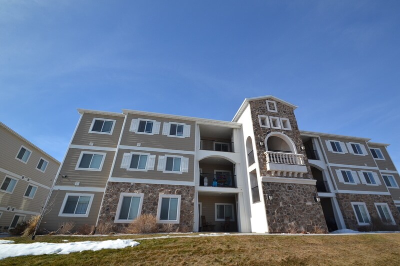 1953 N Crest Rd Unit Building K, Saratoga Springs, UT 84045 Condo for