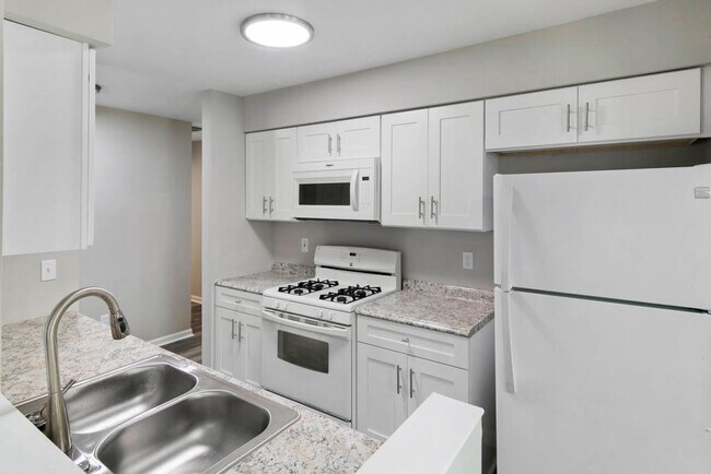 Building Photo - 13733 S Jane Cir