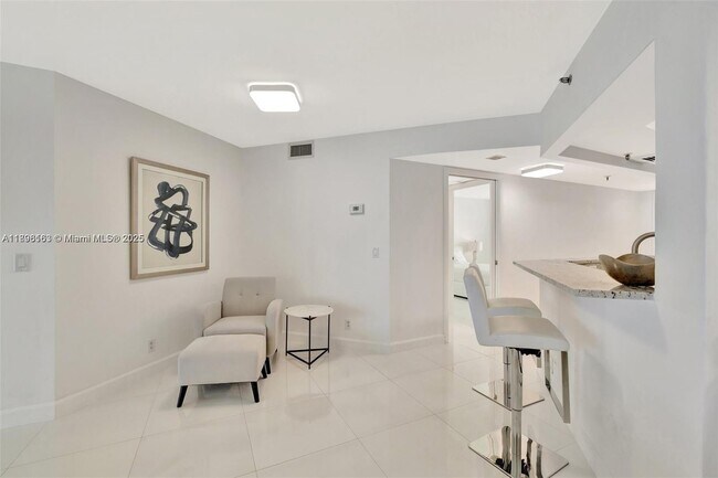 Building Photo - 9650 S Ocean Dr