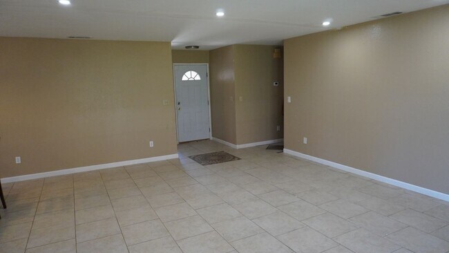 Foto del edificio - 3723 Joppa Ln