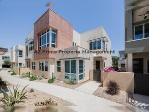 Building Photo - 9001 E San Victor Dr
