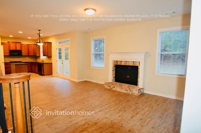 Building Photo - 2640 Wolf Lake Dr SW