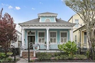 Building Photo - 1026 Arabella St