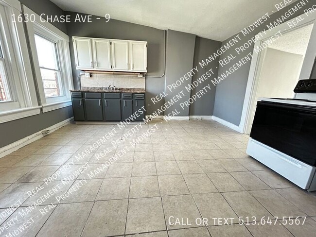 Building Photo - 1630 Chase Ave