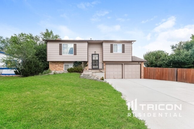 Building Photo - 804 Hoosier Dr