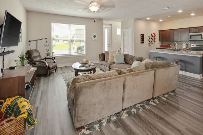 Building Photo - 2435 Chinook Way