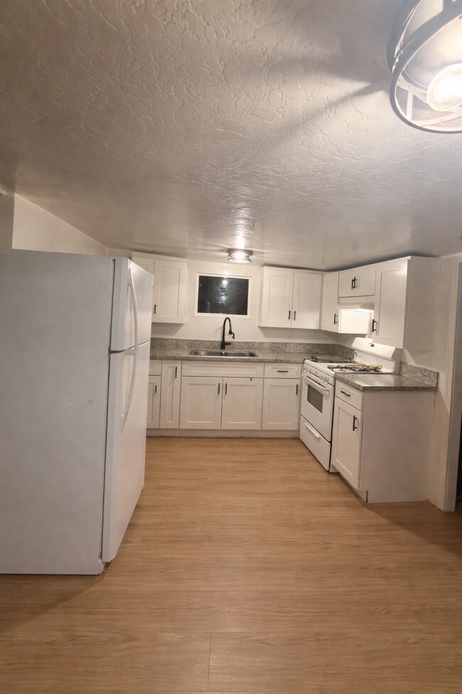 Foto del edificio - 415 S Lafond Rd