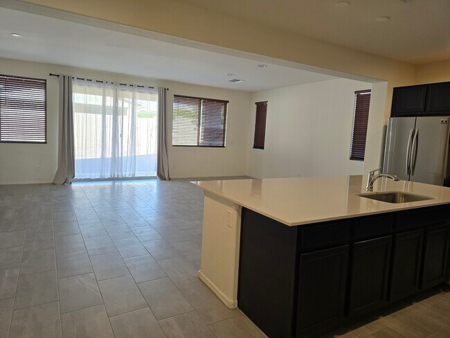 Foto del edificio - 23138 E Camina Plata