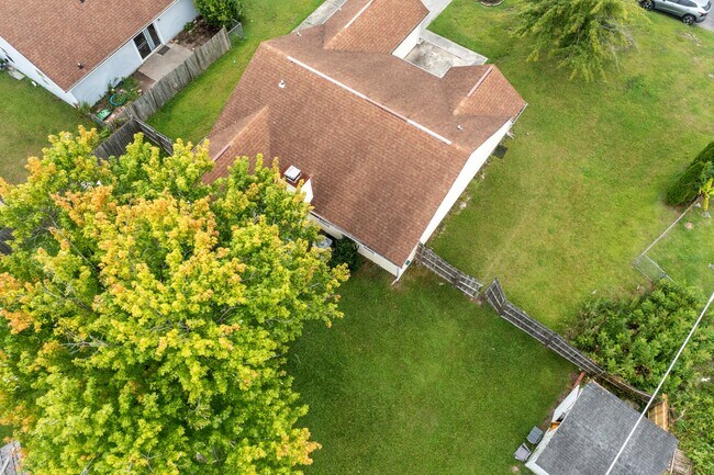 Foto del edificio - 1020 Furia Dr