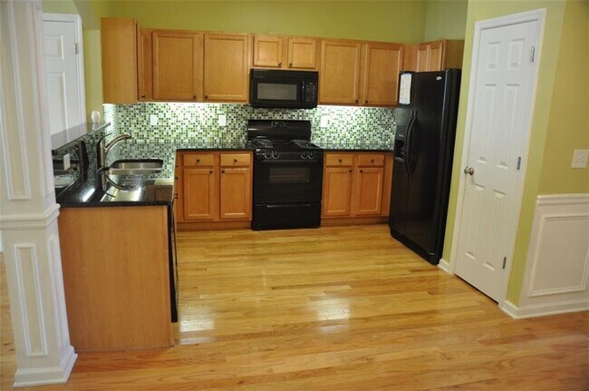 Building Photo - 2254 Hawks Bluff Trail NW