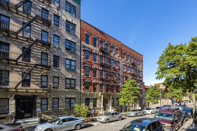 Building Photo - 550 W 146th St