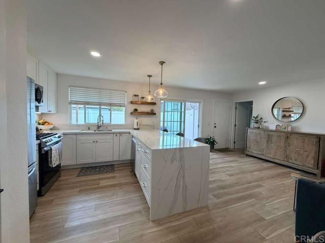 Building Photo - 2144 Bluehaven Ct