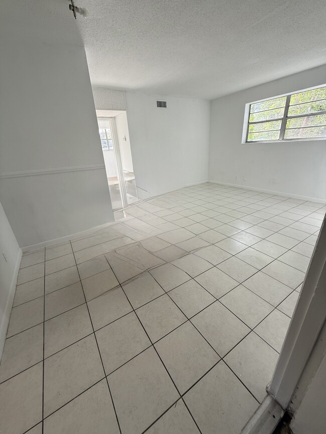 Foto del edificio - Palm Manors