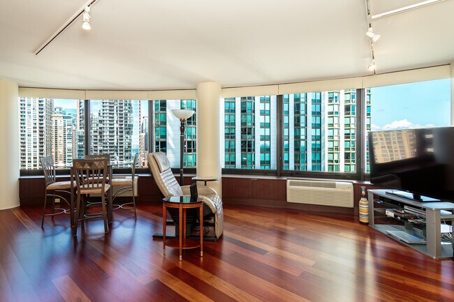 Foto del edificio - 155 N Harbor Dr