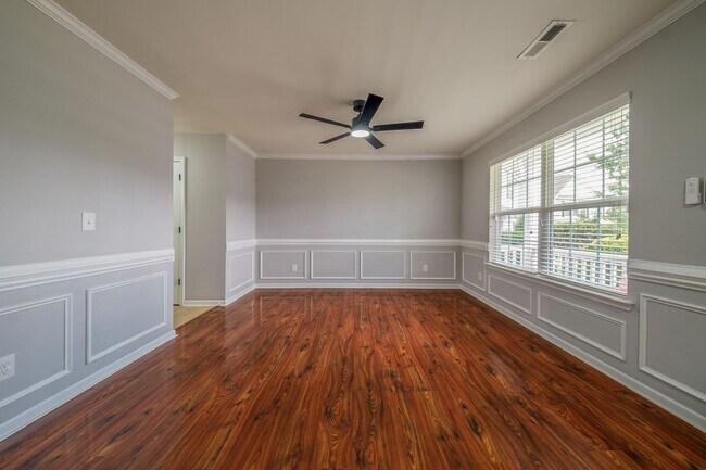 Foto del edificio - 1301 Waldridge Ct