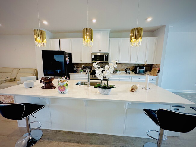 Building Photo - 50 Dolcie Ln
