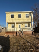 Building Photo - 8934 S South Hill Dr