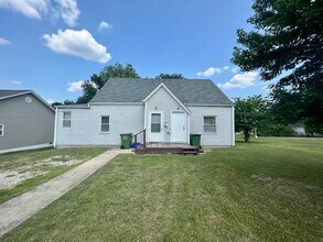 Building Photo - 1800 Maxwell St