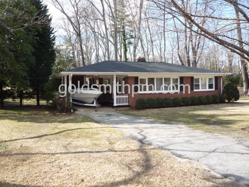 Primary Photo - 15 Trenholm Rd