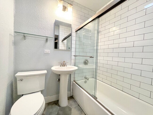 Building Photo - 1617 16th Street