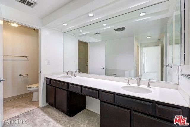 Building Photo - 2 br, 3 bath Condo - 1223 Roxbury Dr Apt 303