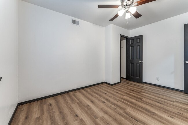 Building Photo - 321 NW 84th St