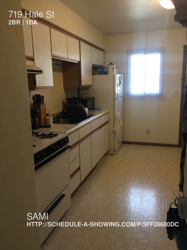 Building Photo - 719 Hale St