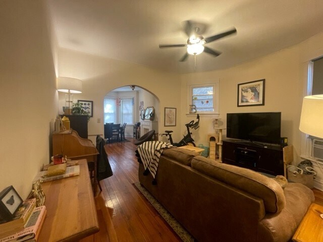 Foto del edificio - 3940 N Marshfield Ave