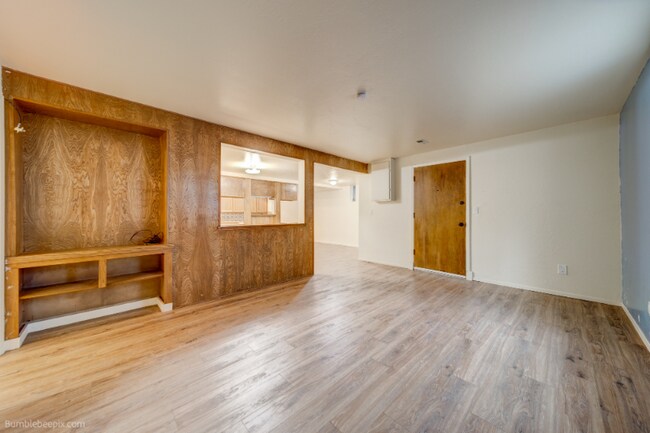 Foto del edificio - 101 E Miller Ave