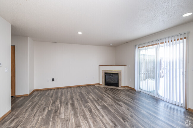 3BR, 2.5BA - 1,590SF - Living Room - Wheatland Townhomes