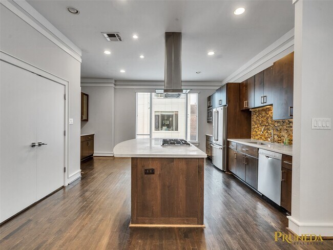 Foto del edificio - 6108 Potomac Enclave Dr