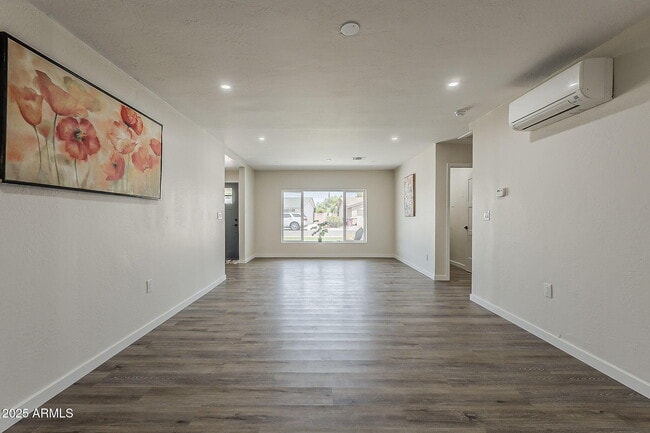 Building Photo - 8215 E Cypress St